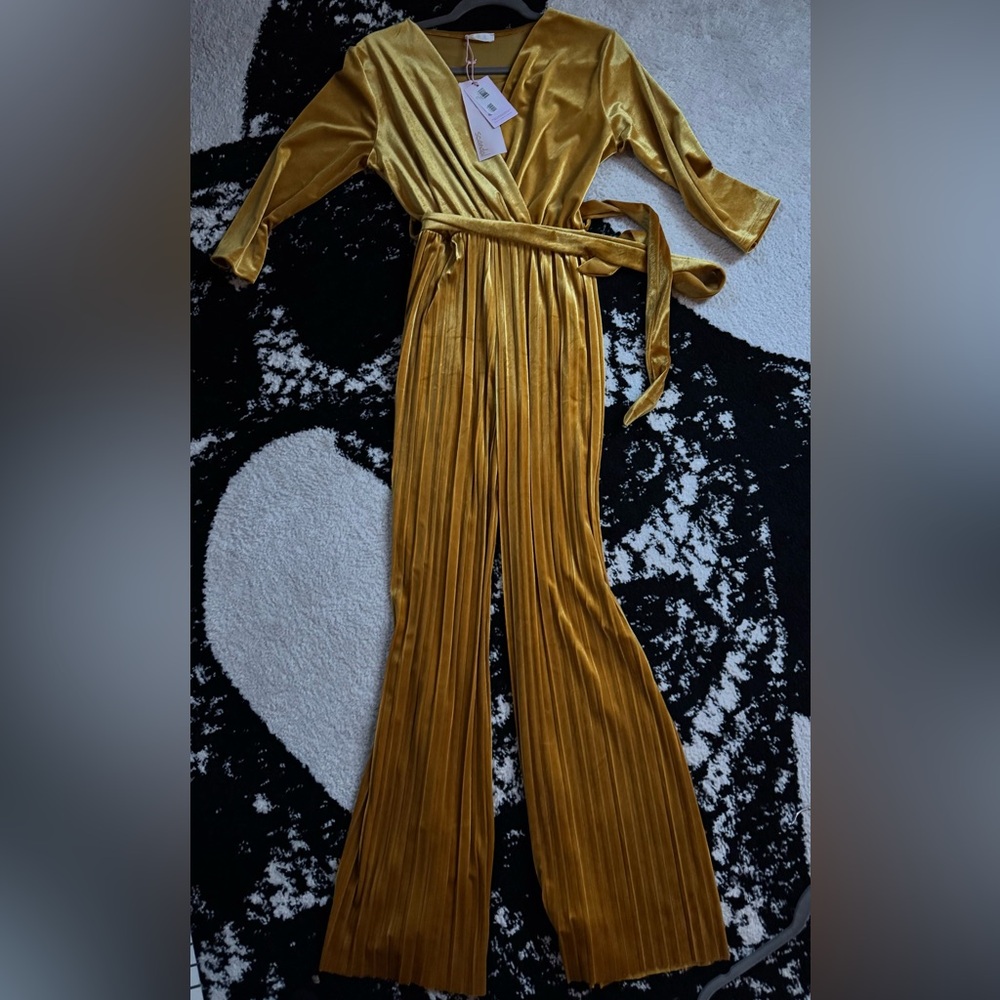 Scandal Size small “Diva Jumpsuit”